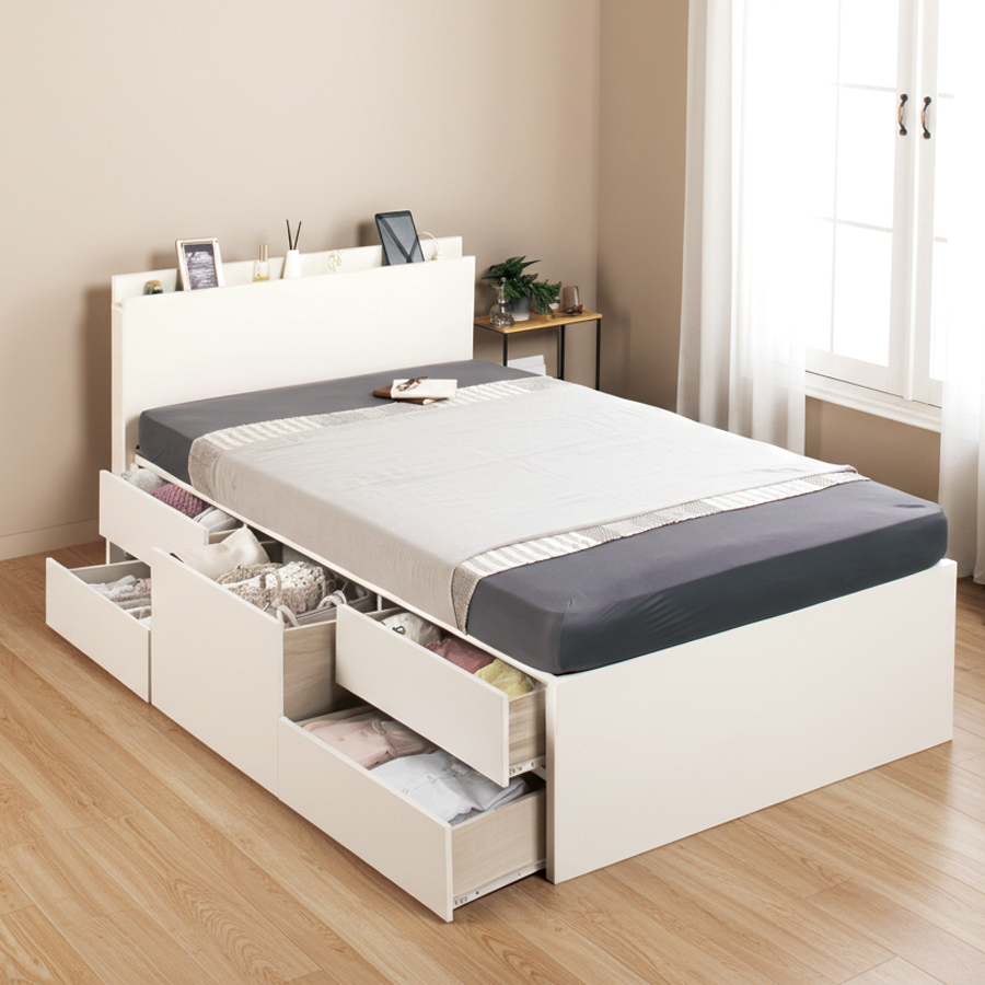 カラー：アイボリー