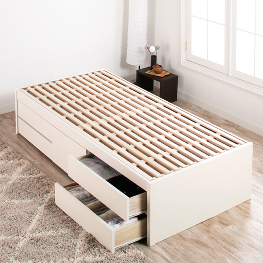 カラーアイボリー