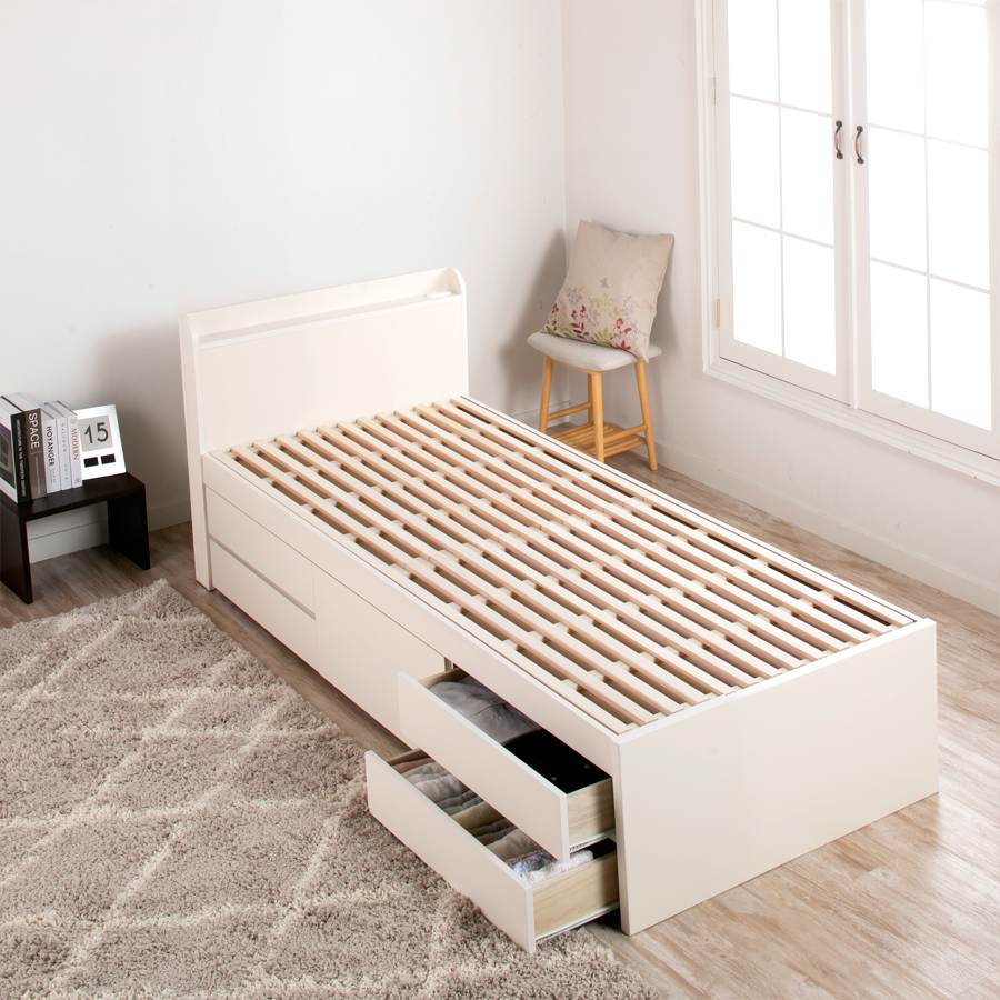 カラー：ホワイト